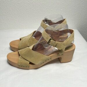 Madewell The Johanna Crisscross Clog Sandal in Suede Size 10 Neutral Tan Color